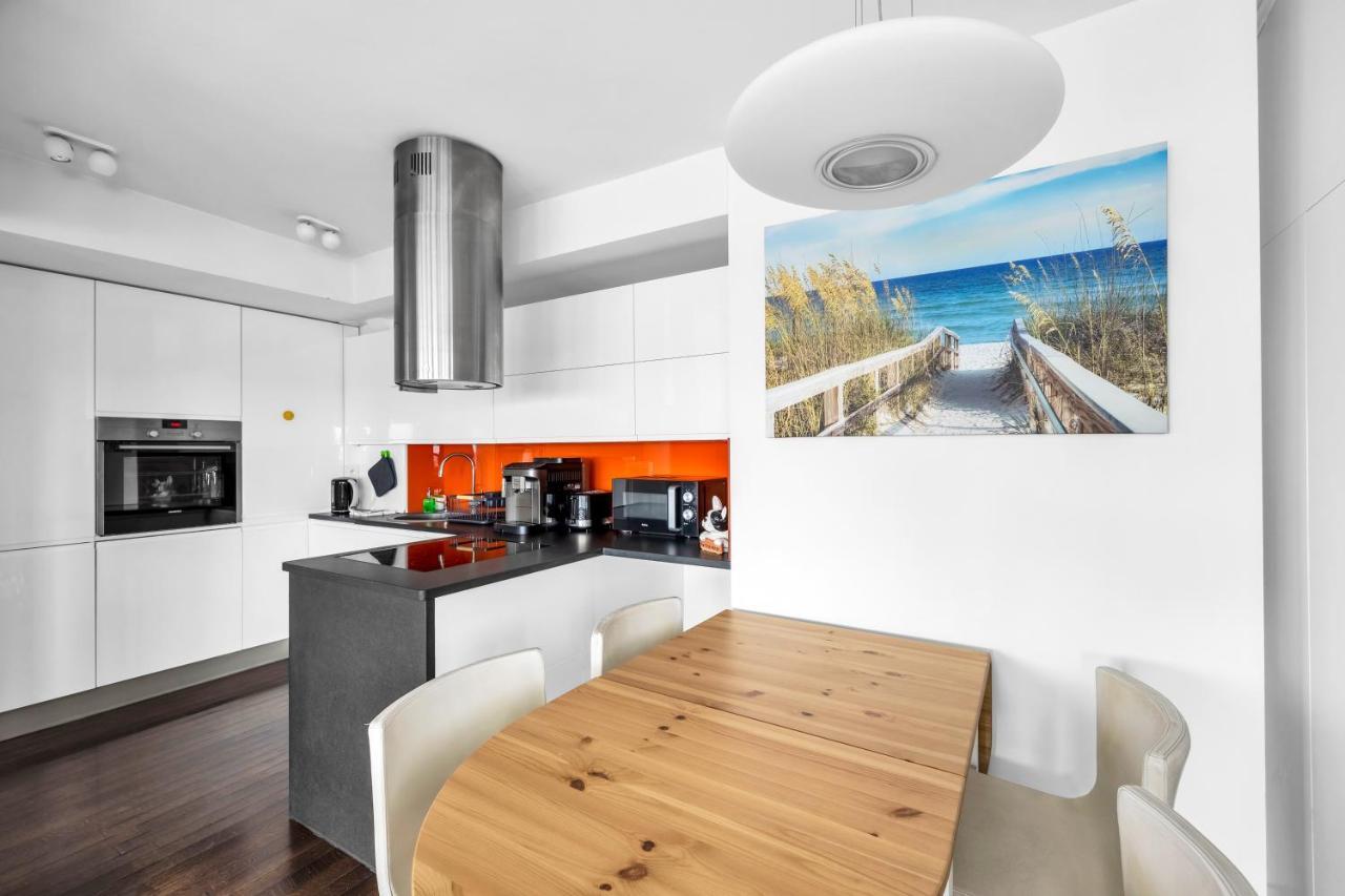 23Rd Floor 3Br Apt With Views Of 바르샤바 외부 사진